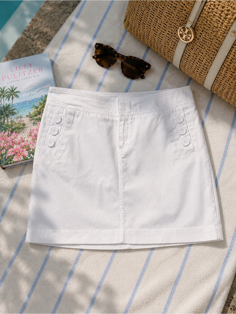 Lilly Pulitzer White Chino Mini Skirt Button Detail Cotton Preppy Size 10 - Picture 2 of 9